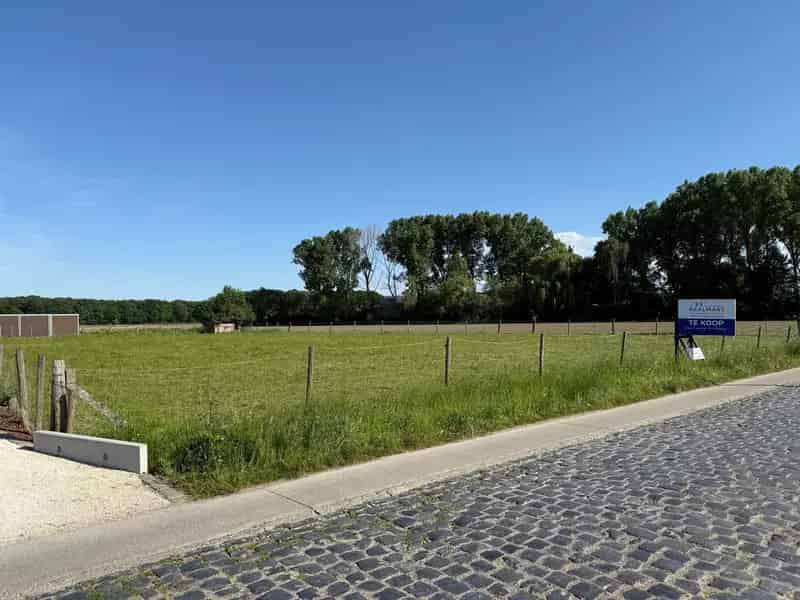 Landbouwgrond te koop 17a 80ca ideaal paarden schapen