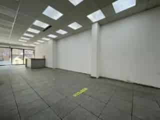 Handelspand te Huur Wavre 230m2