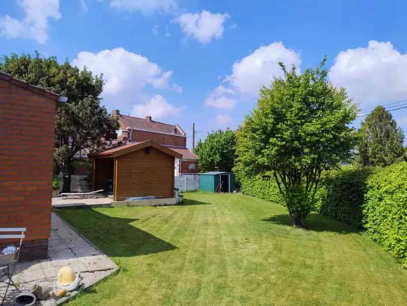 Huis te huur: Rustige 4-gevel woning met tuin, vijver en garage
