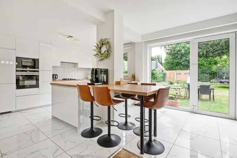 IN OPTIE !! Instapklare en energiezuinige gezinswoning