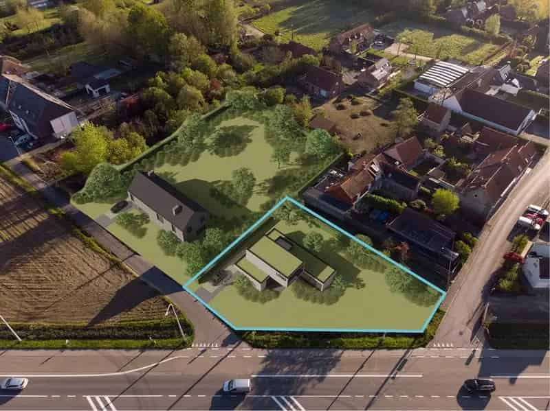 Bouwgrond op zichtlocatie voor vrijstaande woning met extra beroepsmogelijkheid te Izegem