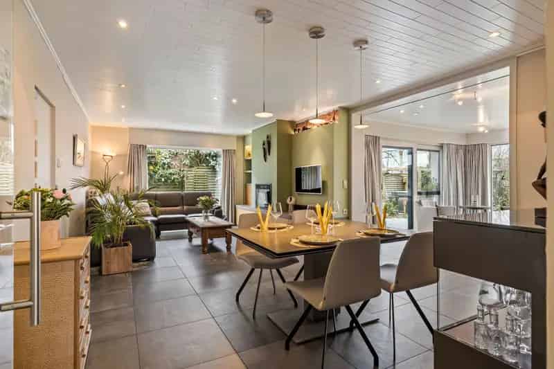 Rustig gelegen bungalow met prachtige tuin in Waregem