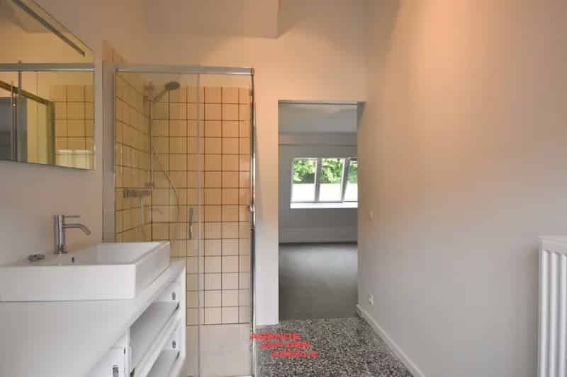 Gerenoveerde woning met tuin te huur