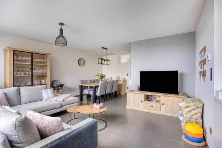 Huis Te Koop Zwevezele 4 slaapkamers Garage Tuin Instapklaar