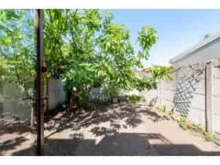 Huis te koop Hoboken - Renovatieproject met 3 slaapkamers en tuin