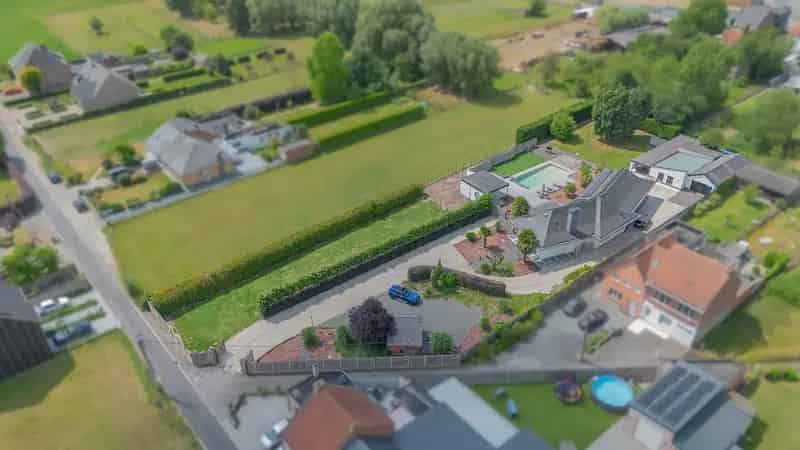 Exclusieve Villa te Haaltert met Zwembad en Bouwgrond