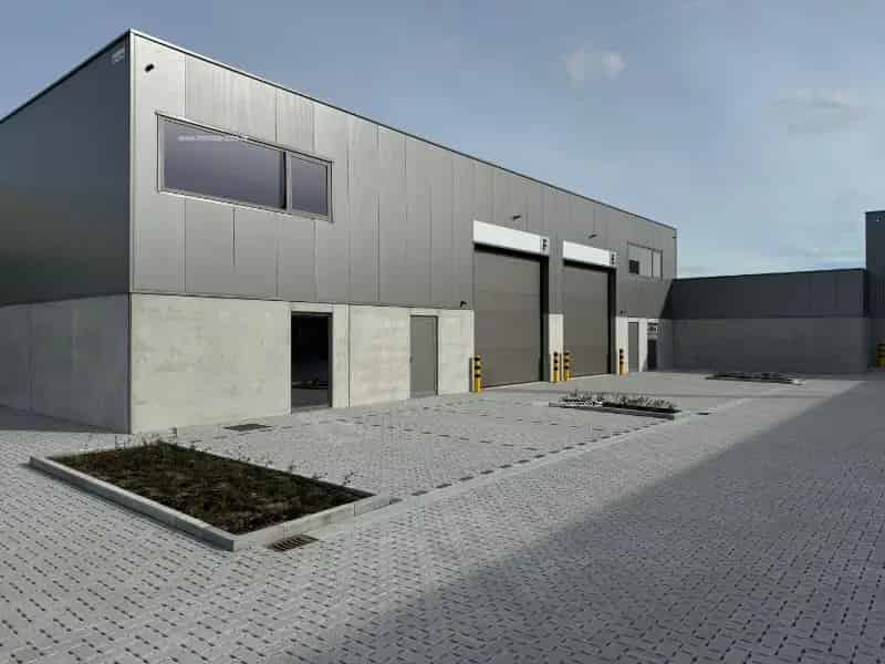 Nieuwbouw industrieel gebouw te koop in Oostende
