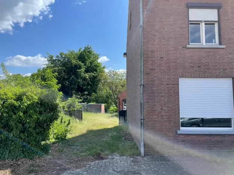 Te Huur Kangoeroewoning 2 Appartementen 5390m2 Schuur