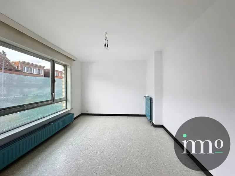 Zeer ruim woonhuis op rustige ligging nabij alle faciliteiten