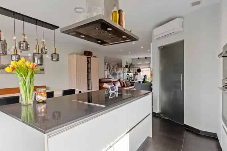 Huis Te Koop Kapellen: Instapklare HOB met 3 4 slaapkamers