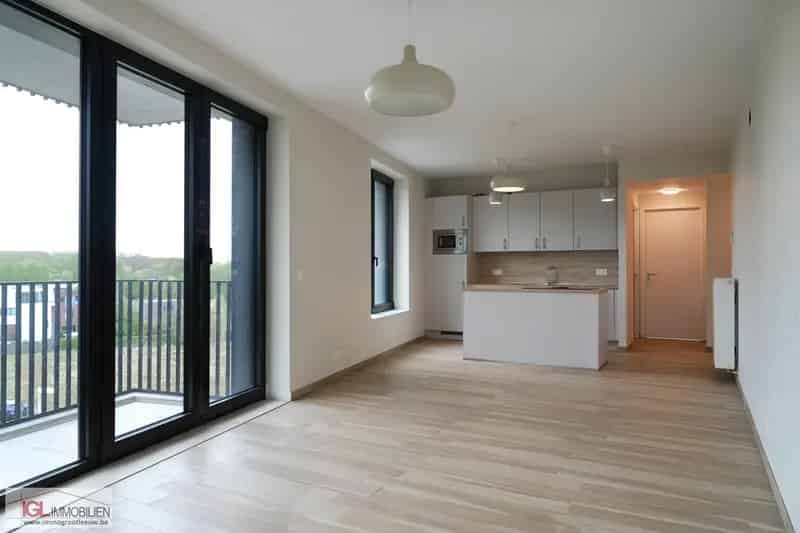 Appartement te huur - 2 slaapkamers - terras - parkeerplaats - Brussel