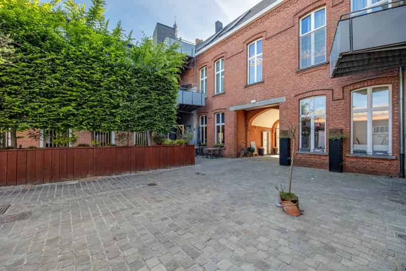 Gerenoveerde Opbrengsteigendom Hoogstraten Centrum