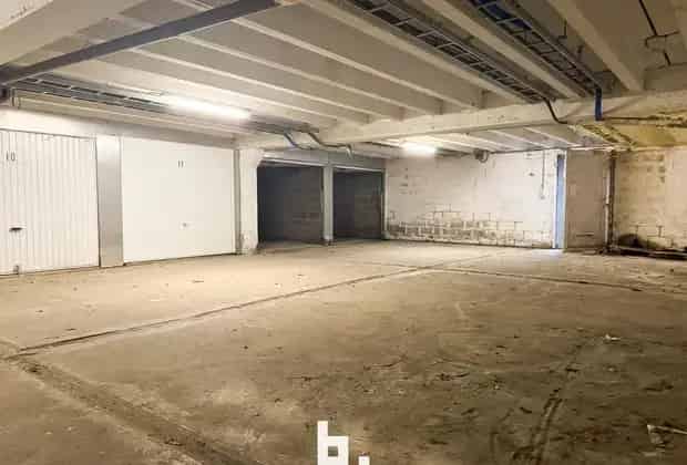 Uitstekend gelegen garagebox laatste beschikbaar