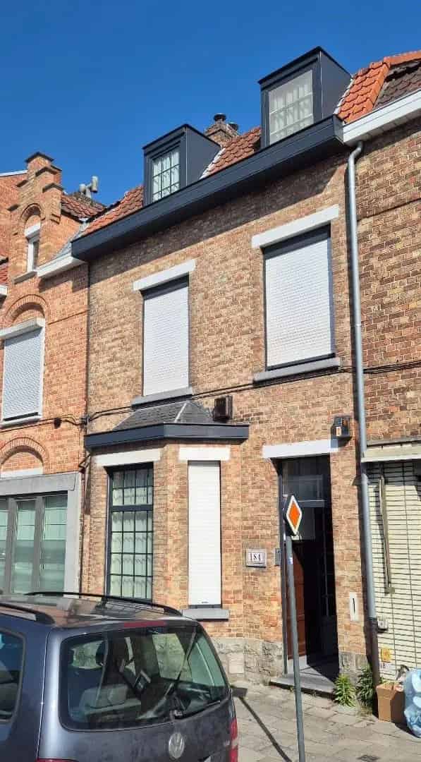 Sint-Andries: instapklare rijwoning met 3 slpk