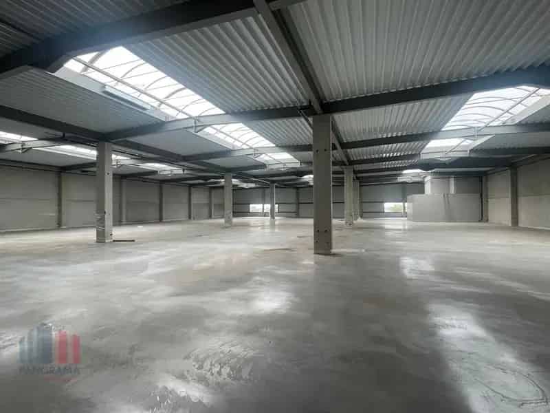 Nieuwbouw bedrijfsgebouw te huur in Beernemsteenweg Wingene