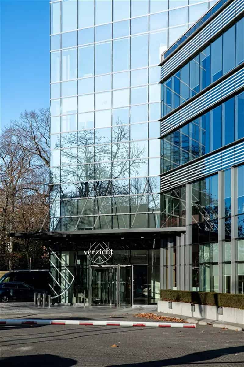 Moderne kantoorruimtes te huur in kantoorgebouw "Verzicht"