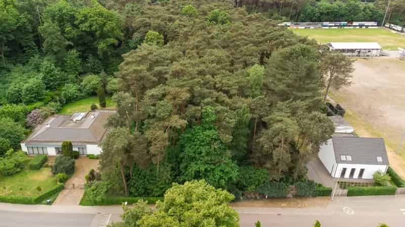 Bouwgrond voor halfopen bebouwing te Zandhoven