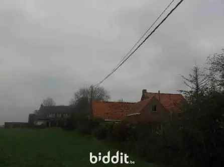 TE RENOVEREN/SLOPEN WONING