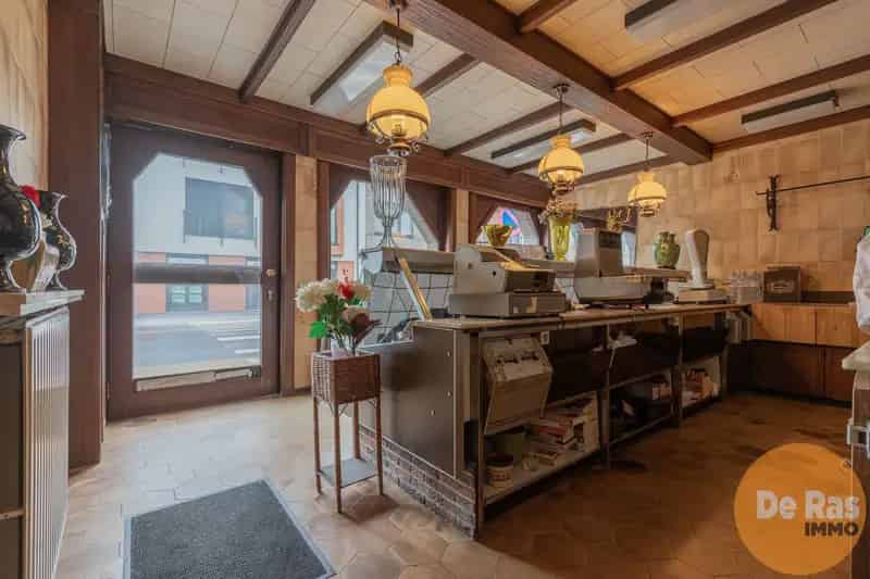 WETTEREN - Te renoveren woning in centrum met 3 slaapkamers