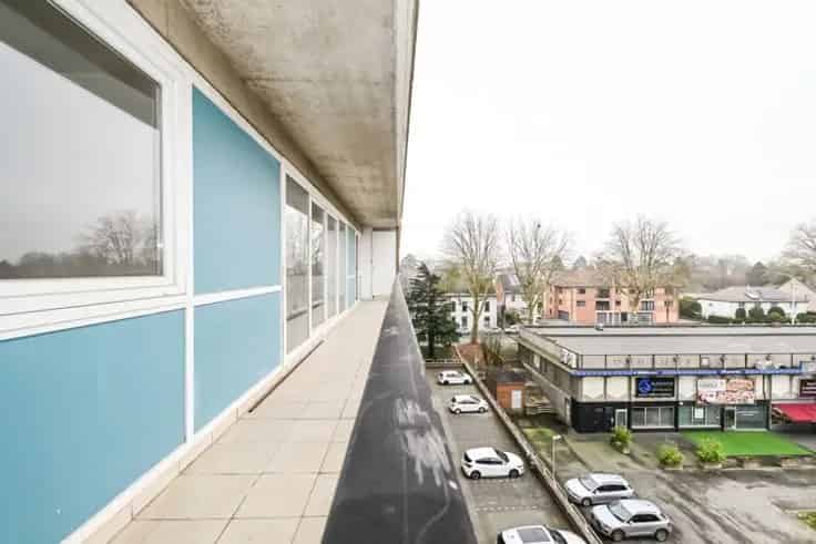 3 Slaapkamer Appartement Te Koop - Dubbel Terras Parking