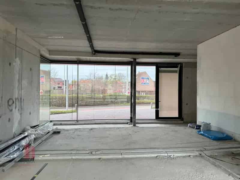 Nieuwbouw handelspand te huur in Kapellestraat Tielt