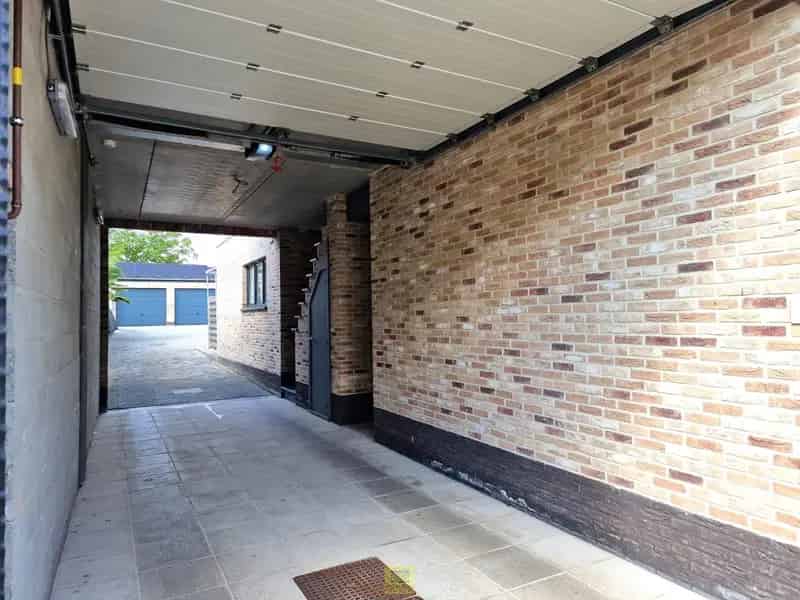 Duplexappartement te koop met terras en garage