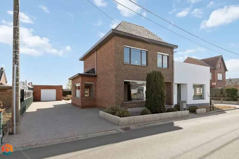 Woning met 3 slpkrs, garage en tuin te Putte