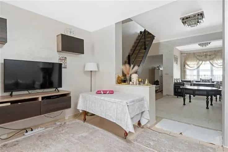 Huis Te Koop 4 slaapkamers 150m²