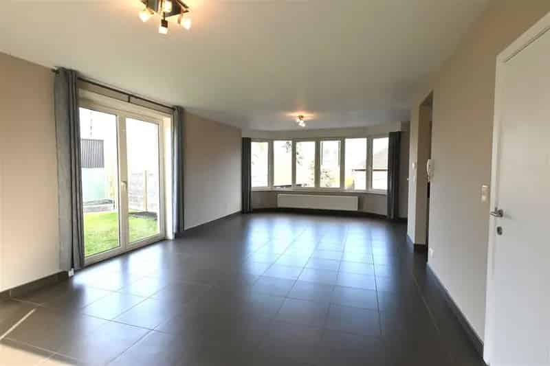 Instapklare woning met 3 slaapkamers en tuin