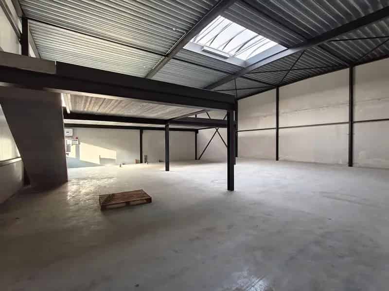 Te Huur Kmo -Unit (D) te Wilrijk
