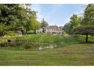 Luxe Villa te Brasschaat - 1 Hectare - Zwembad - Spa - 3 Garages