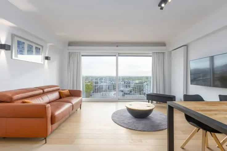 Gerenoveerde Studio Te Koop Zeedijk Panoramisch Uitzicht