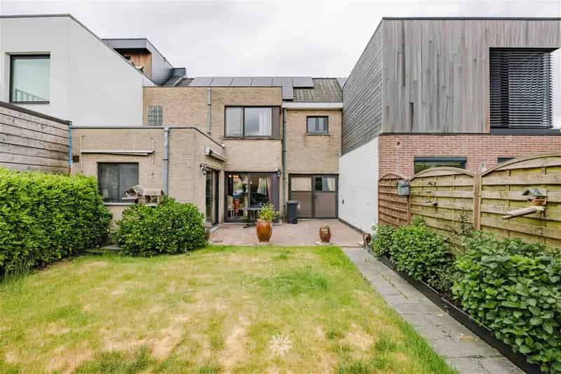 Huis te huur Drongen: Lichtrijke woning met garage en tuin
