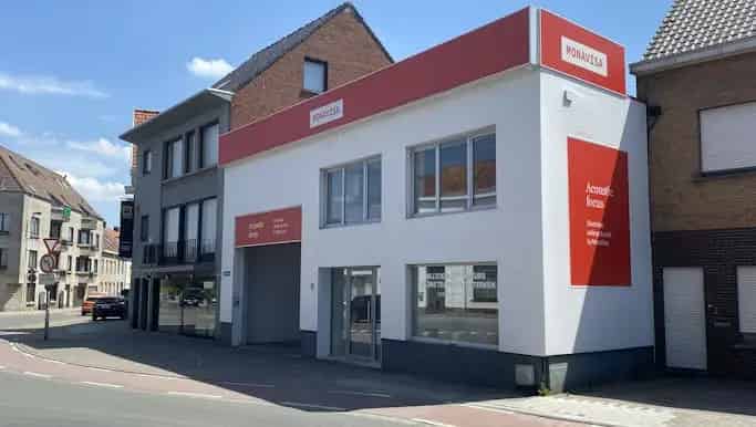Magazijn met bureel te koop in Oostnieuwkerksesteenweg 3, Roeselare - Dewaele