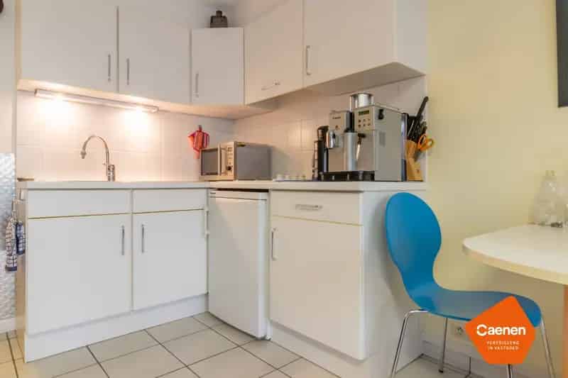 Charmante vakantiewoning te koop mét private autostaanplaats én garagebox!