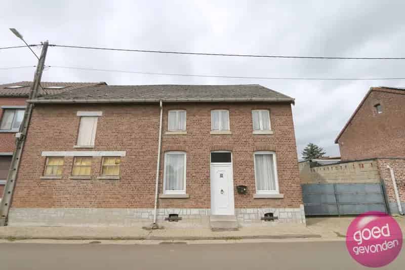 WONING - SCHUREN - STALLINGEN - TERRAS - TUIN - PARKING