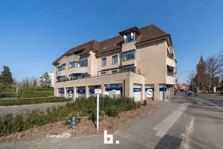 Ruim Appartement Te Koop Sint-Michiels 3 slaapkamers Grote Garage