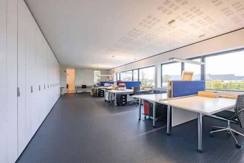 Te Huur KMO-Gebouw te Aartselaar