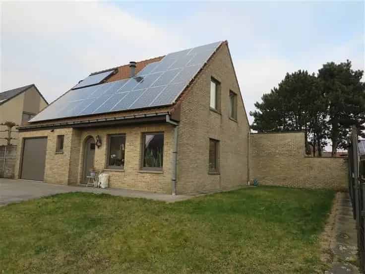 Huis te koop 3 slaapkamers zwembad jacuzzi