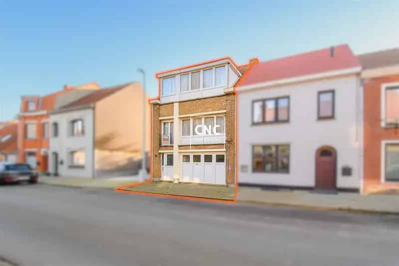Bel-étage woning met potentieel in het pittoreske Lissewege