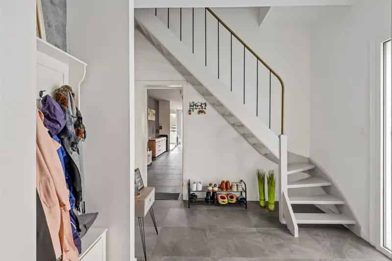 Luxueuze HOB met vier slaapkamers en grote tuin