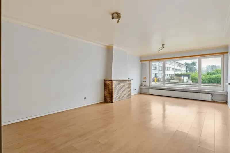 Opbrengsteigendom met 4 appartementen