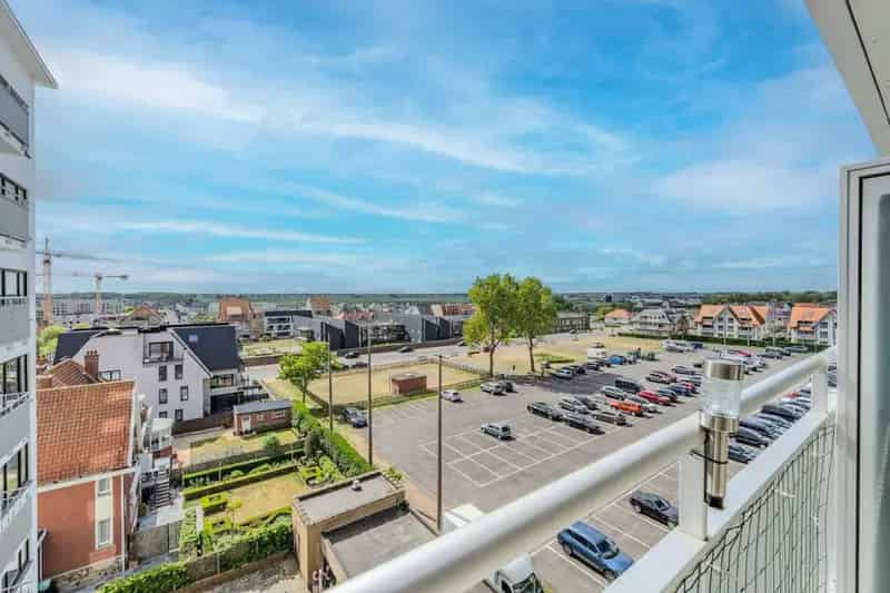 Lichtrijke Studio te Koop Middelkerke Nabij Zeedijk
