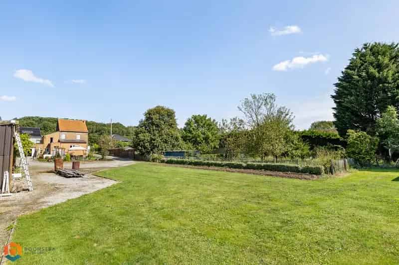 Te renoveren woning op een perceel van 6483m² te Nieuwrode
