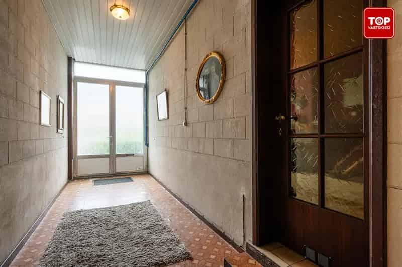 Te renoveren woning.