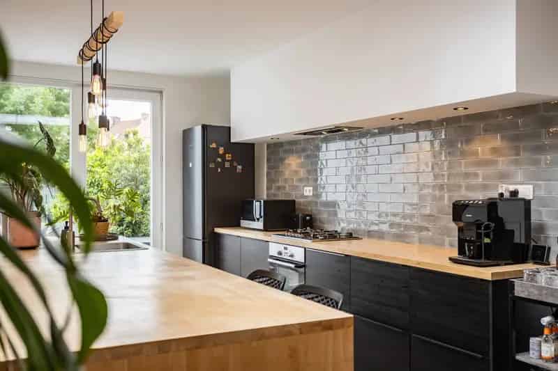 Energiezuininge instapklare woning , 3 slpk + tuin