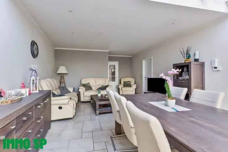 Appartement Te Koop Gelijkvloers 2 slaapkamers Gerenoveerd