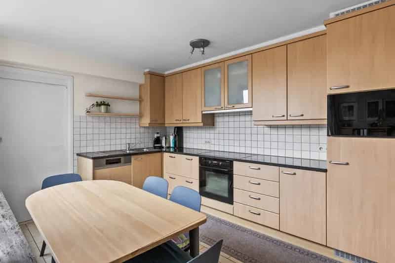 Zeer ruime 5-slpk woning te Sint-Kruis!