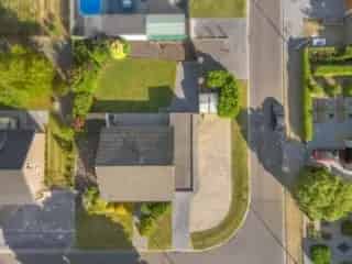 Huis te koop Sint Truiden - Gelijkvloerse woning met 2 slaapkamers en garage