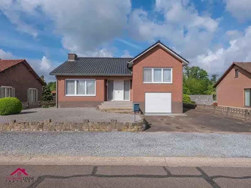 Zeer goed onderhouden splitlevel woning